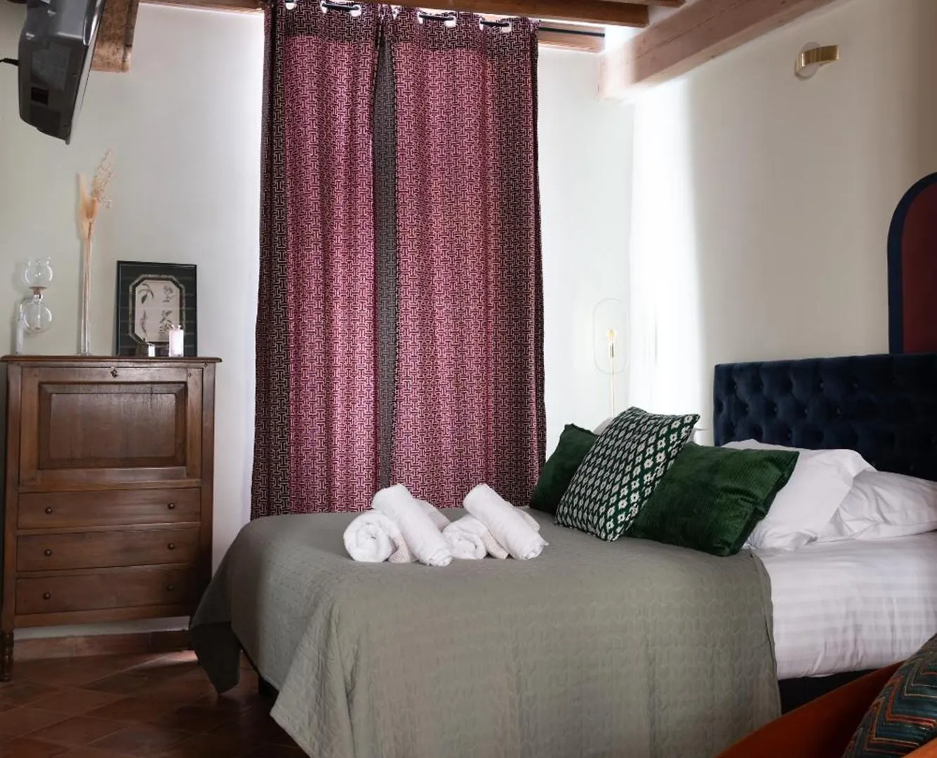 Guest house La Maison D'En Bas Des Seigneurs Cucuron France