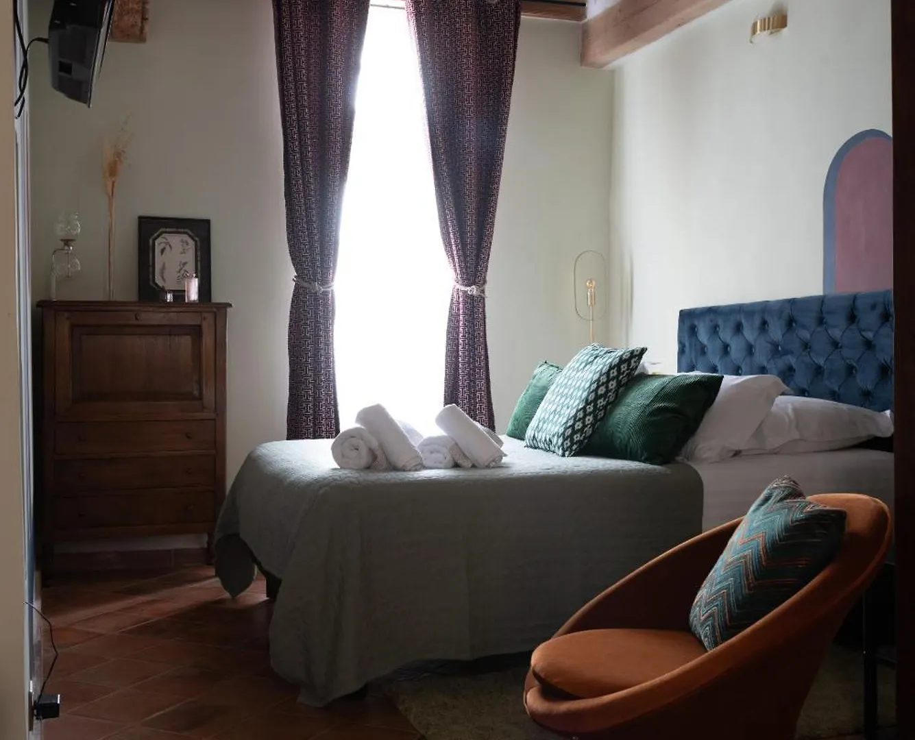 Guest house La Maison D'En Bas Des Seigneurs Cucuron
