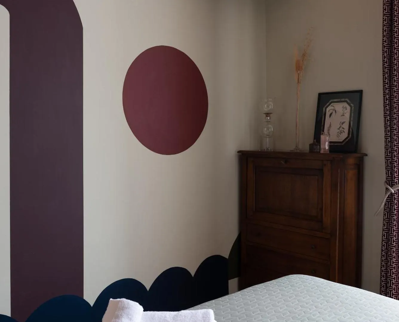 La Maison D'En Bas Des Seigneurs Cucuron